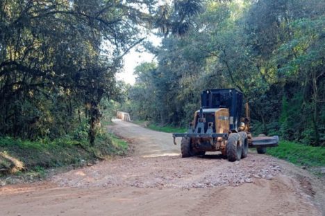 Estado licita terceiro lote de obras em rodovias não pavimentadas dos Campos Gerais Estado licita terceiro lote de obras em rodovias não pavimentadas dos Campos Gerais