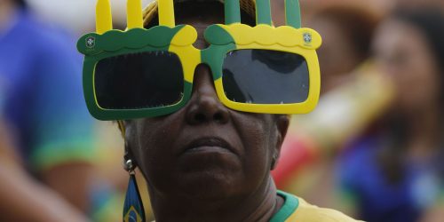 Vitória do Brasil anima torcedores no Vale do Anhangabaú em São Paulo