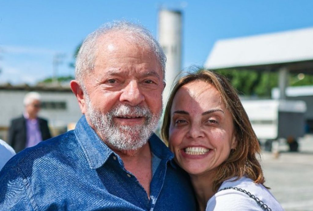 Filha de Lula passa a integrar grupo de transição de governo