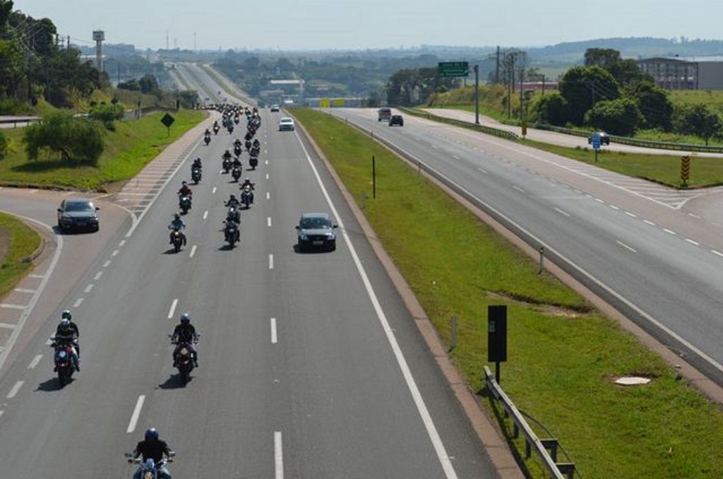 PM promove 7º Passeio Motociclístico em trajeto entre Cascavel e Toledo PM promove 7º Passeio Motociclístico em trajeto entre Cascavel e Toledo