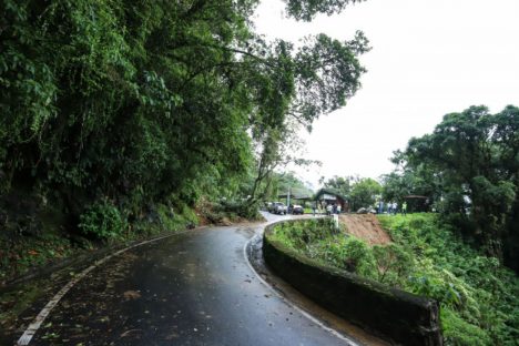 Estrada da Graciosa permanece bloqueada; DER/PR monitora área afetada pelas chuvas