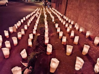 GM é acionada após ritual religioso em via pública com mais de 600 velas em Foz do Iguaçu