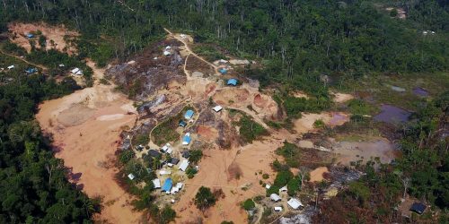 Imagem referente a Amazônia: garimpo ilegal em terras indígenas subiu 1.217% em 35 anos