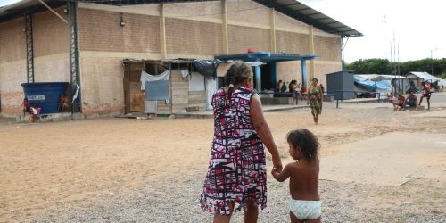 Imagem referente a Comunidade warao enfrenta dificuldade em abrigo improvisado em Roraima