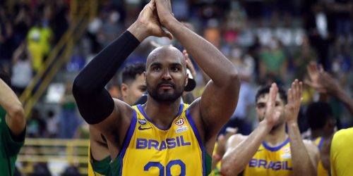Brasil recebe Porto Rico e pode garantir vaga no Mundial de basquete