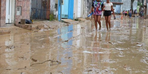 Governo de SP identifica 47 corpos de vítimas da tragédia no litoral