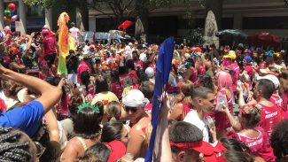 Bloco Quizomba fecha o carnaval da Liga dos Amigos do Zé Pereira