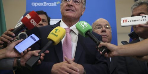 Imagem referente a Novo arcabouço fiscal considerará superávit e dívida, diz Alckmin
