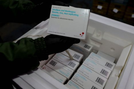Saúde inicia distribuição da vacina contra a Mpox