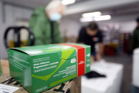 Vacinação contra a gripe inicia em abril e 4,6 milhões de paranaenses devem receber o imunizante