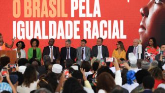 Lula titula áreas quilombolas após quatro anos de paralisação 