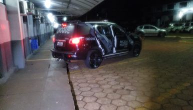 Homem vende carro da ex, ela dá queixa de furto e comprador denuncia vendedor por golpe
