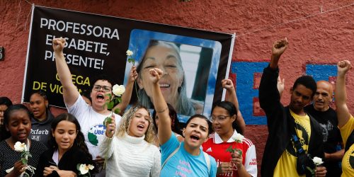 Imagem referente a Vigília homenageia vítimas de ataque em escola de São Paulo