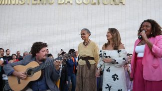 Cultura é do povo brasileiro e precisa ser respeitada, diz ministra