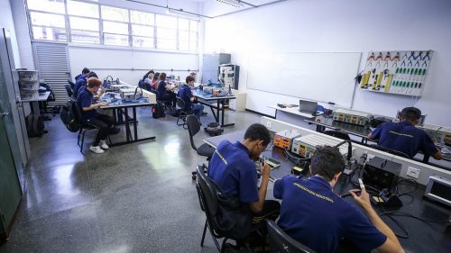 Senai disponibiliza 40 vagas gratuitas para Técnico em Eletromecânica em Cascavel