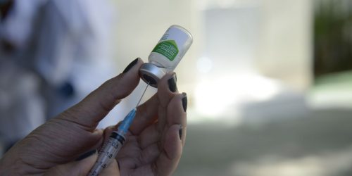 Imagem referente a Distrito Federal vacina neste sábado crianças contra a gripe