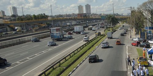 SP: 130 mil devem sair da cidade de ônibus no feriado de Páscoa