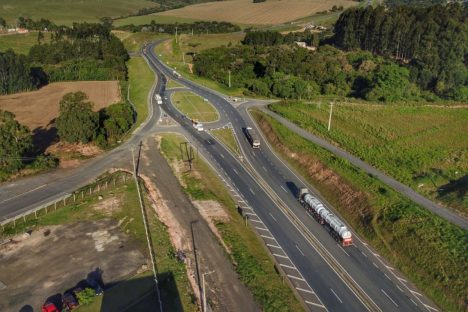 Imagem referente a Concessões rodoviárias: Ministério dos Transportes confirma aporte para descontos maiores que 18%