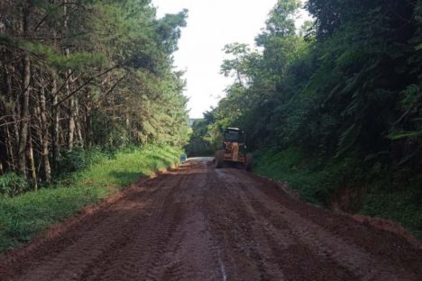 Imagem referente a Estado vai investir R$ 17,8 milhões na conservação de estradas rurais do Vale do Ribeira