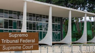 STF começa a julgar se aceita denúncias por atos antidemocráticos