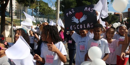Imagem referente a Caminhada em Paraisópolis alerta para cultura de paz nas escolas