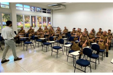 Imagem referente a Parceria da UEL e PM oferece curso de extensão para policiais do 30º Batalhão