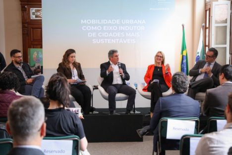 BRDE e Fomento Paraná discutem cidades inclusivas, mobilidade e crédito sustentável