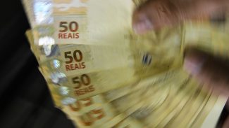  Salário mínimo de R$ 1.320 entra em vigor nesta segunda
