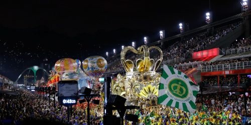 Imagem referente a Sancionada lei que reconhece escola de samba como patrimônio cultural
