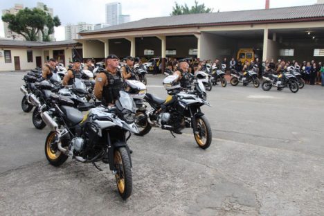 Imagem referente a PM homenageia autoridades civis e militares nos 2 anos da unidade policial de motocicletas