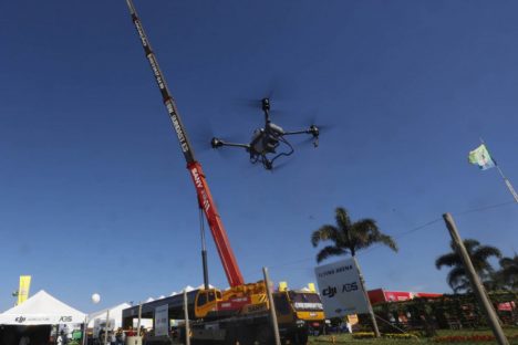 Após desligamentos, Copel dá dicas de boa convivência entre drones e a rede elétrica