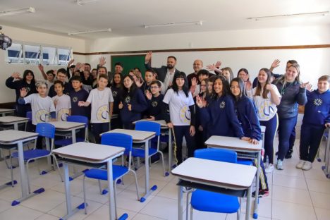 Substituição de salas de madeira: Paraná entrega 50 novos espaços a colégios estaduais
