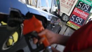 Canal recebe mais de mil denúncias de preços abusivos de combustíveis