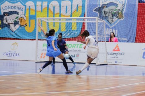 Com apoio do Proesporte, 14 estados disputam a Taça Brasil de Futsal Feminino em Londrina