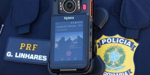Imagem referente a Policiais rodoviários federais usarão câmeras a partir de 2024