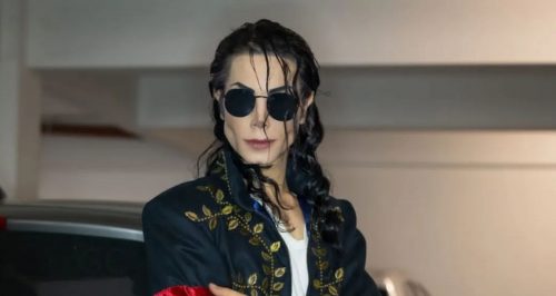 Argentino gasta R$ 210 mil em cirurgias para ficar igual a Michael Jackson
