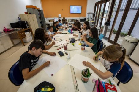 Celebrando 70 anos, Centro Juvenil de Artes Plásticas promove 4º Concurso de Desenho