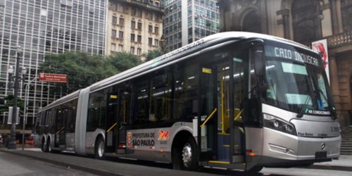 Ação de motoristas e cobradores atrasa saída de ônibus em São Paulo