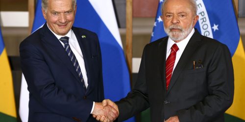 Lula: Brasil quer se manter neutro sobre guerra entre Rússia e Ucrânia