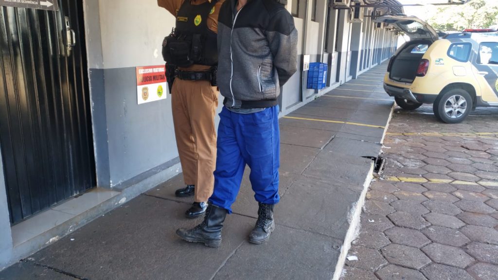 Homem que era procurado pela Justiça pelo crime de estupro é detido pela Polícia Militar Homem que era procurado pela Justiça pelo crime de estupro é detido pela Polícia Militar