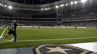 Brasileirão: Botafogo recebe Fortaleza para se distanciar na liderança