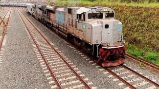 Lula inaugura terminal da Ferrovia Norte-Sul em Goiás