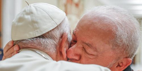 Lula e papa Francisco se encontram no Vaticano