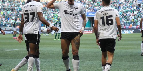 Imagem referente a Mais líder do que nunca: Botafogo abre 7 pontos no topo do Brasileirão