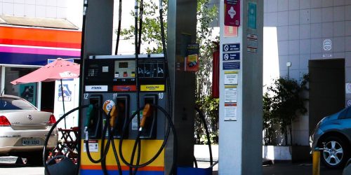 Imagem referente a Petrobras reduz preços da gasolina em 5,3% e do GLP em 3,9%