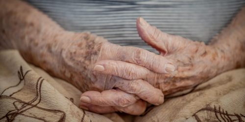 MPRJ realiza campanha sobre direitos de idosos acima de 80 anos