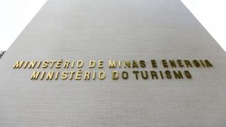 Planalto confirma troca no Ministério do Turismo