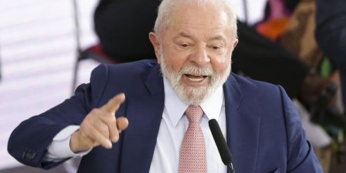 Imagem referente a Lula defende destinação de imóveis da União abandonados para sem-teto