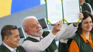 Lula sanciona lei do Mais Médicos