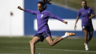 Andressa Alves diz que o Brasil continua sendo favorito contra Jamaica